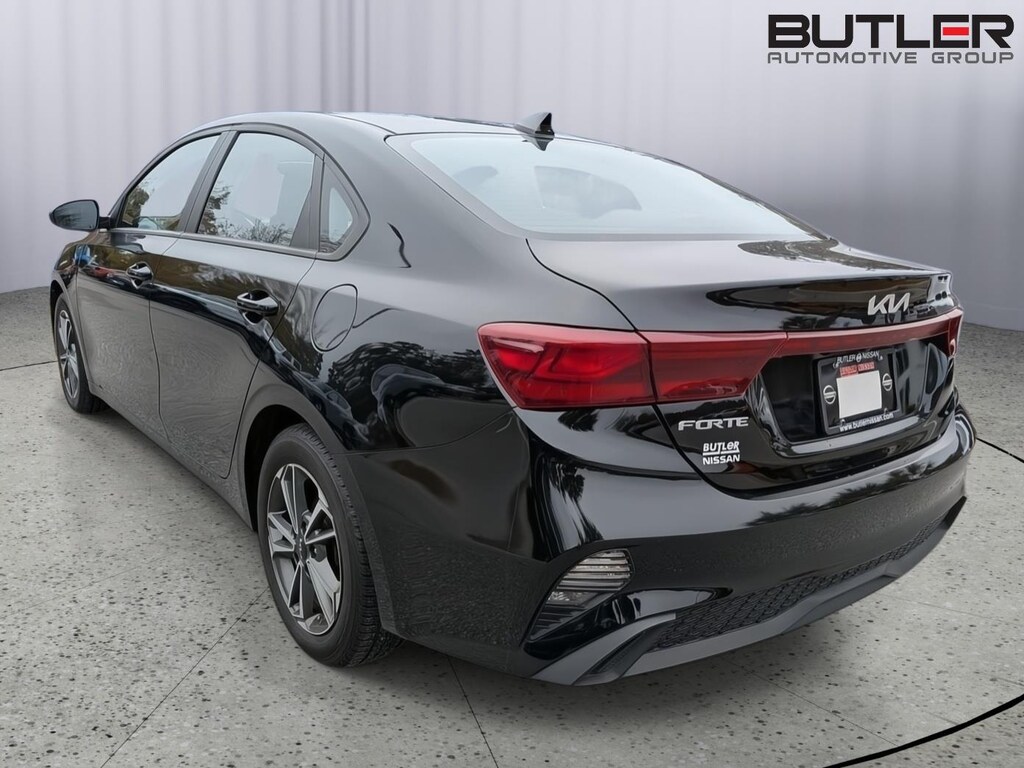 Used 2023 Kia Forte LXS Sedan
