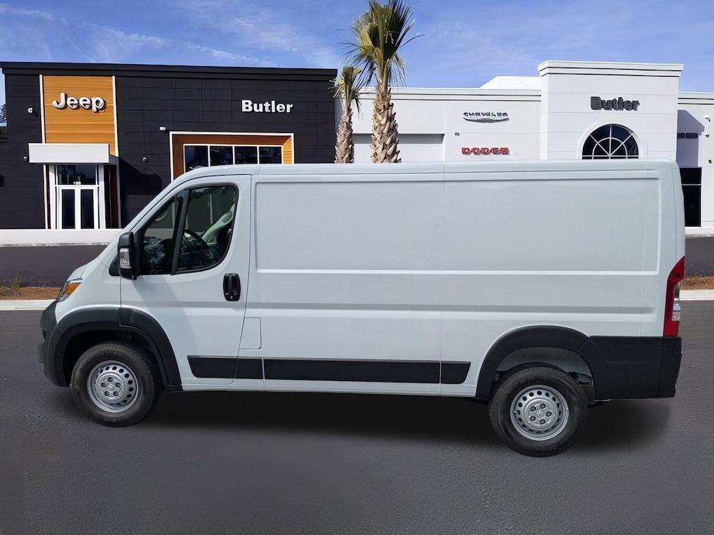 New 2025 Ram ProMaster PROMASTER 1500 TRADESMAN CARGO VAN LOW ROOF 136' W Cargo Van