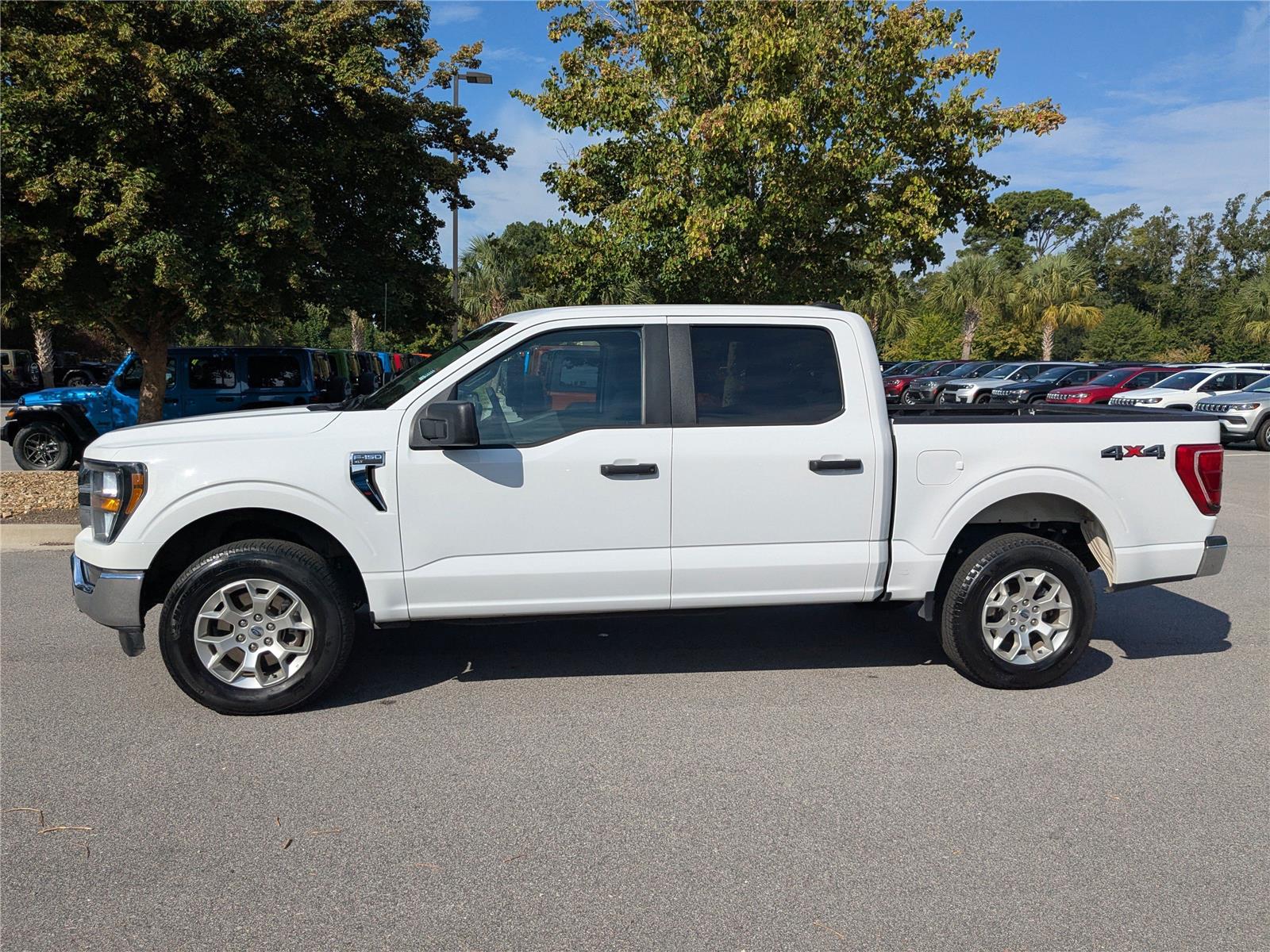 2023 Ford F-150 XLT photo 2