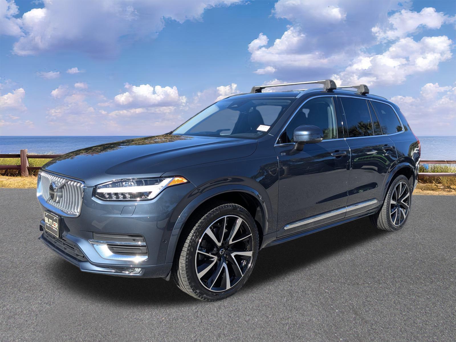 2023 Volvo XC90 Plus's photo