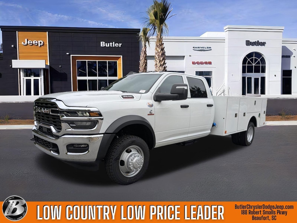 New 2026 Ram 4500 Chassis Cab 4500 TRADESMAN CHASSIS CREW CAB 4X4 84' CA Pickup