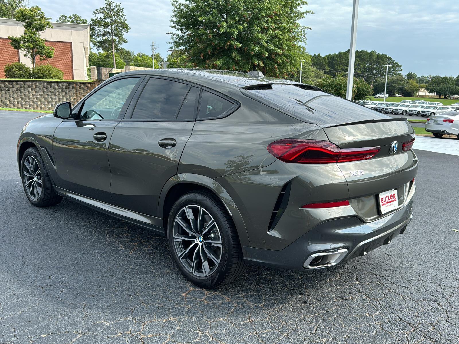 Used 2024 BMW X6 40i with VIN 5UX33EX02R9U05940 for sale in Beaufort, SC