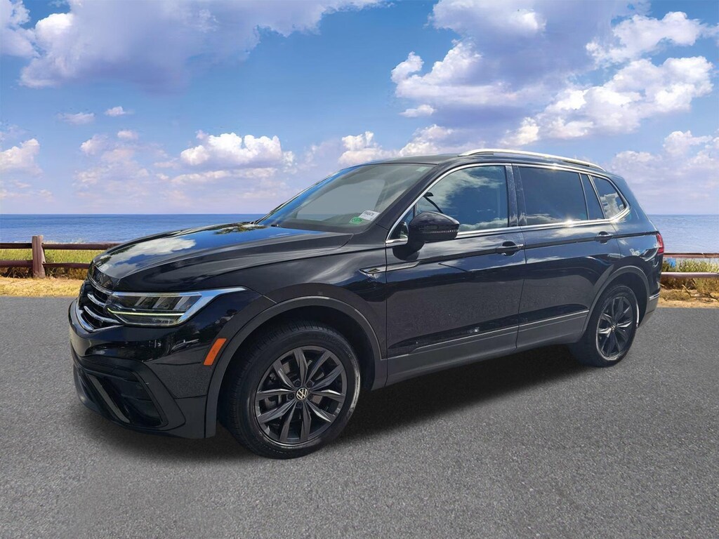 Used 2022 Volkswagen Tiguan SE SUV