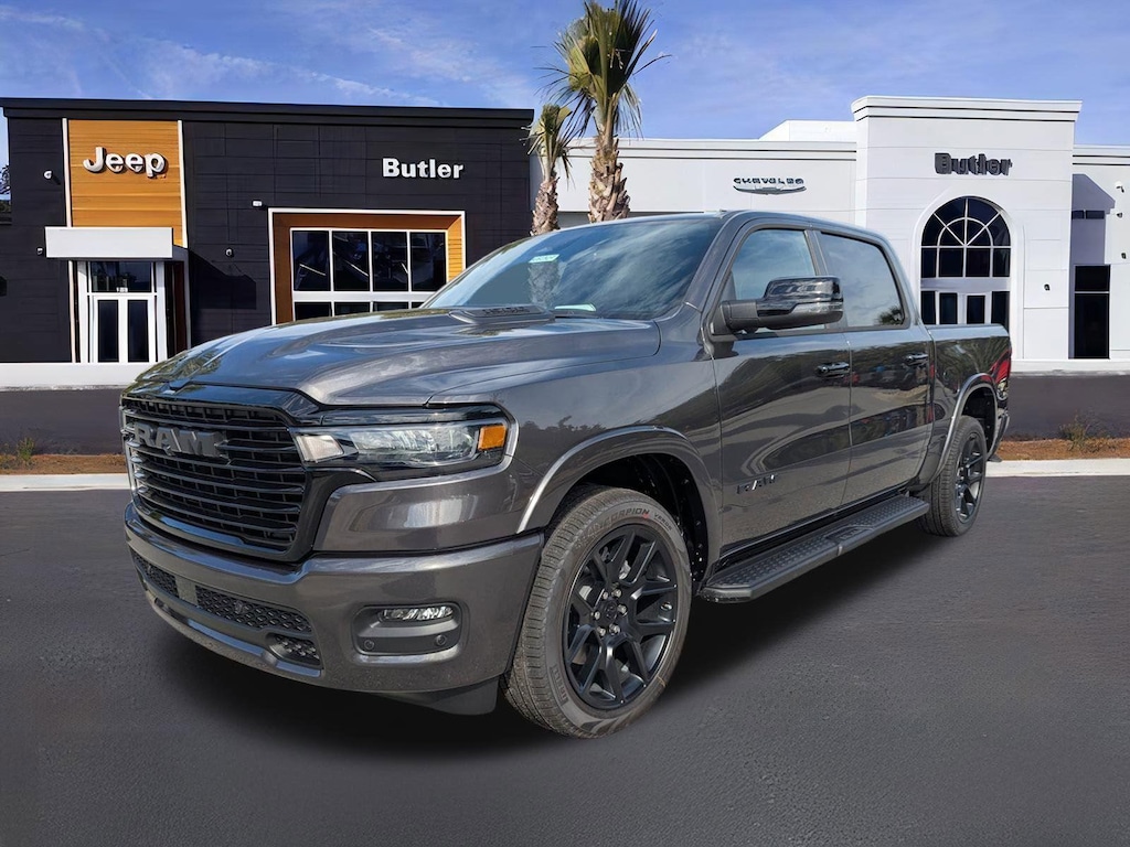 New 2026 Ram 1500 LARAMIE CREW CAB 4X4 5'7 BOX Pickup