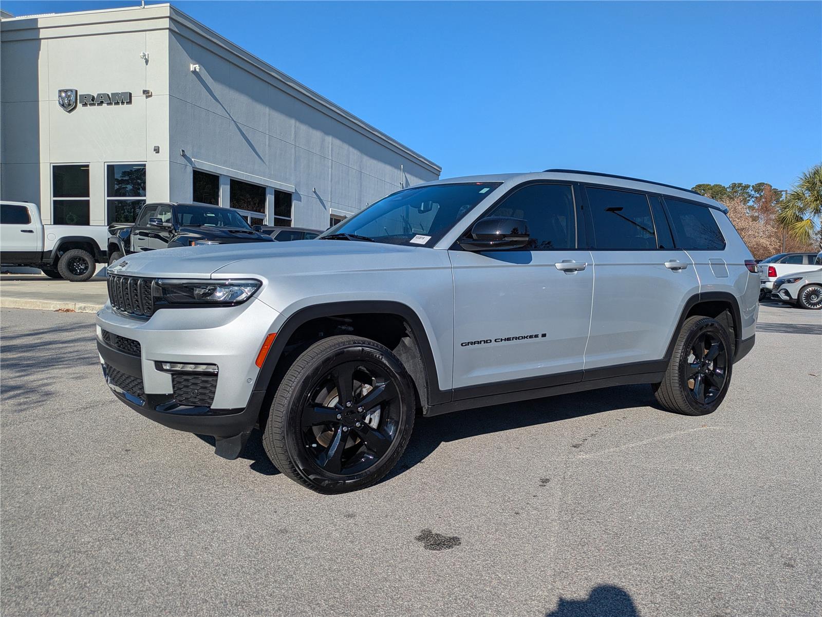 2025 Jeep Grand Cherokee L Limited's photo