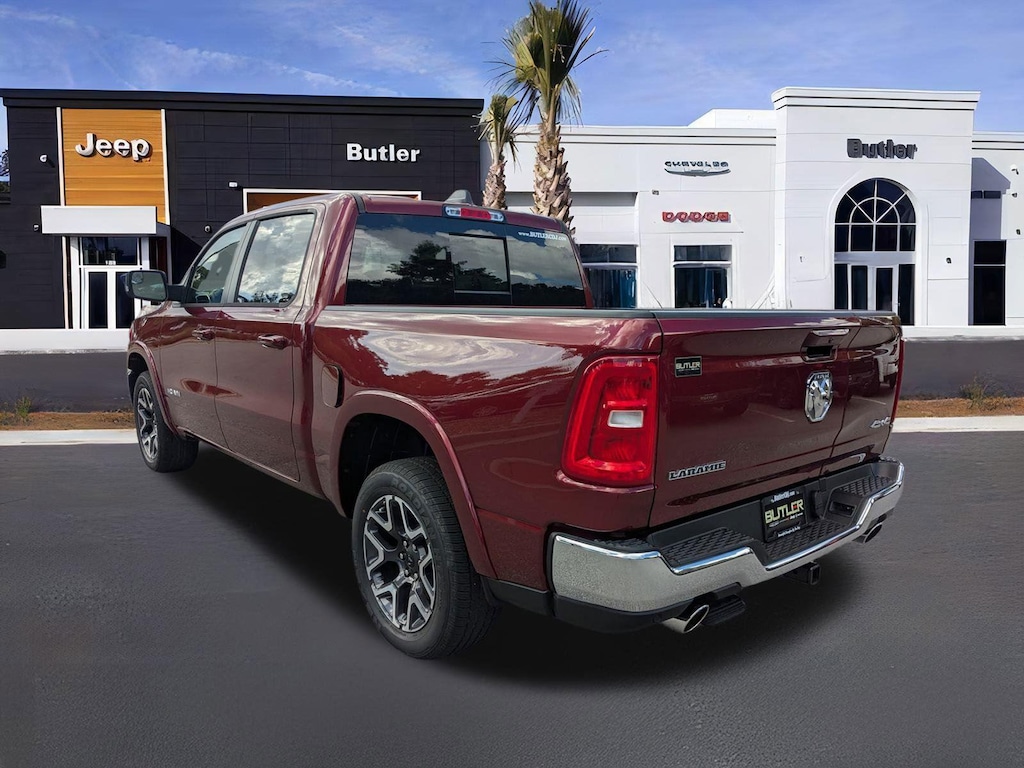 New 2026 Ram 1500 LARAMIE CREW CAB 4X4 5'7 BOX Pickup