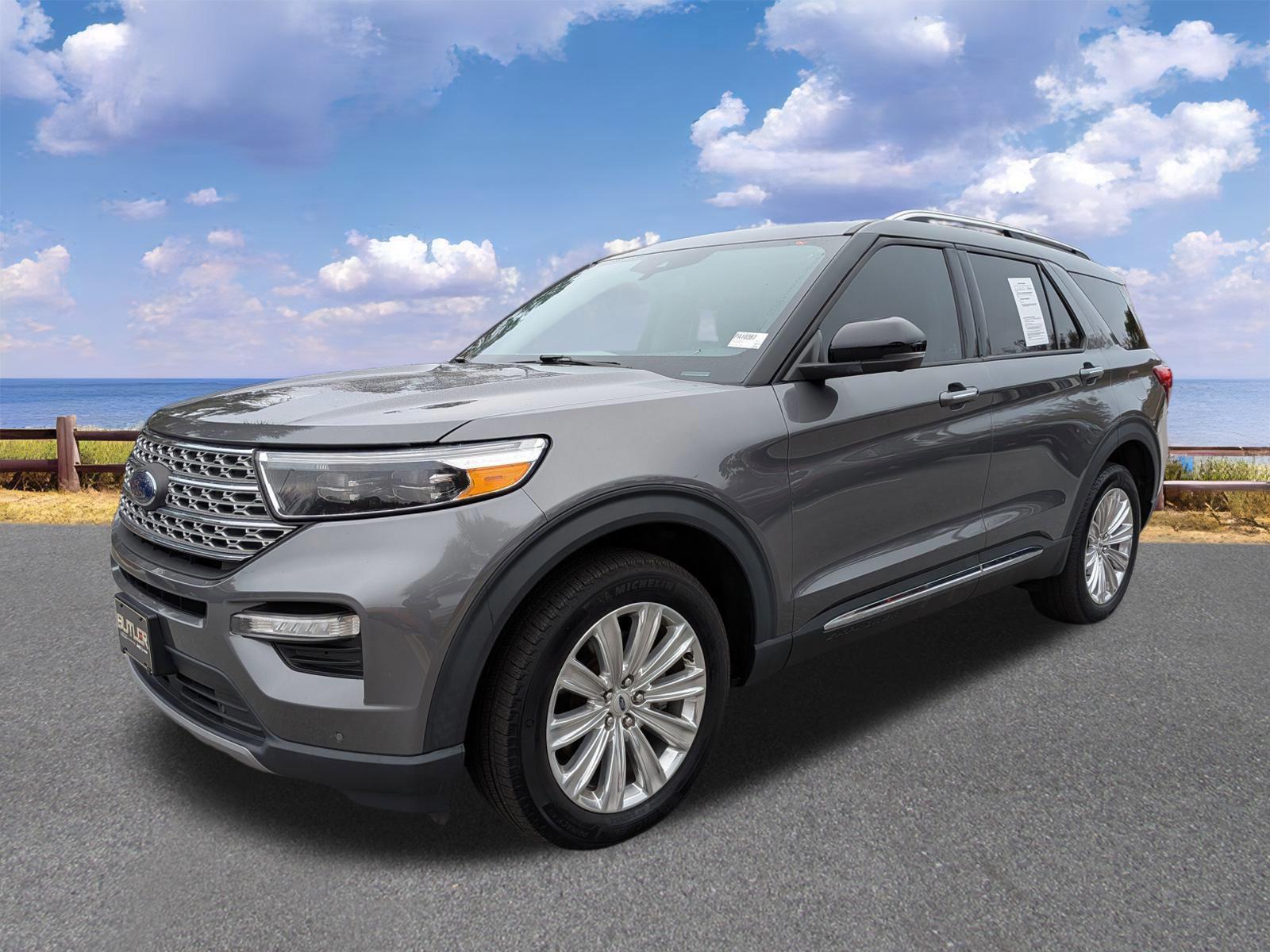 2021 Ford Explorer Limited's photo