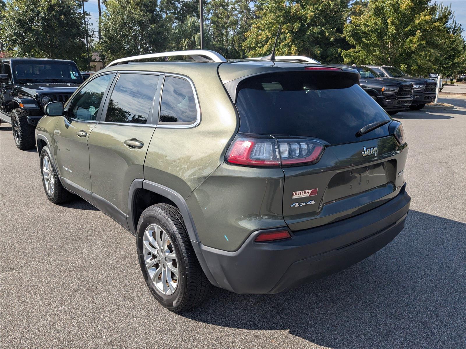 2019 Jeep Cherokee Latitude photo 3