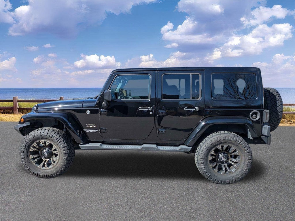 Used 2016 Jeep Wrangler Unlimited Sahara SUV
