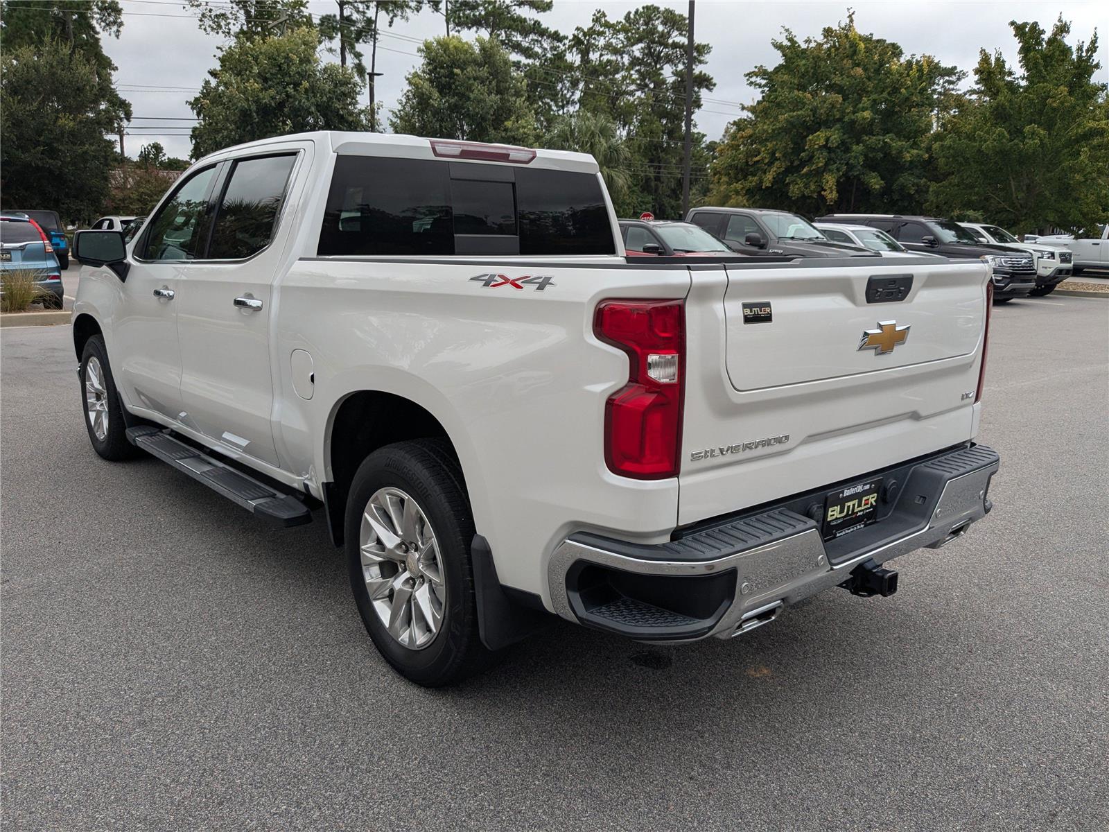 2022 Chevrolet Silverado 1500 LTZ photo 4