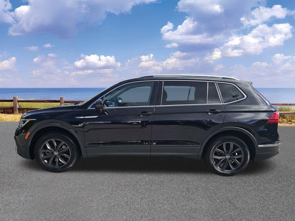 Used 2022 Volkswagen Tiguan SE SUV