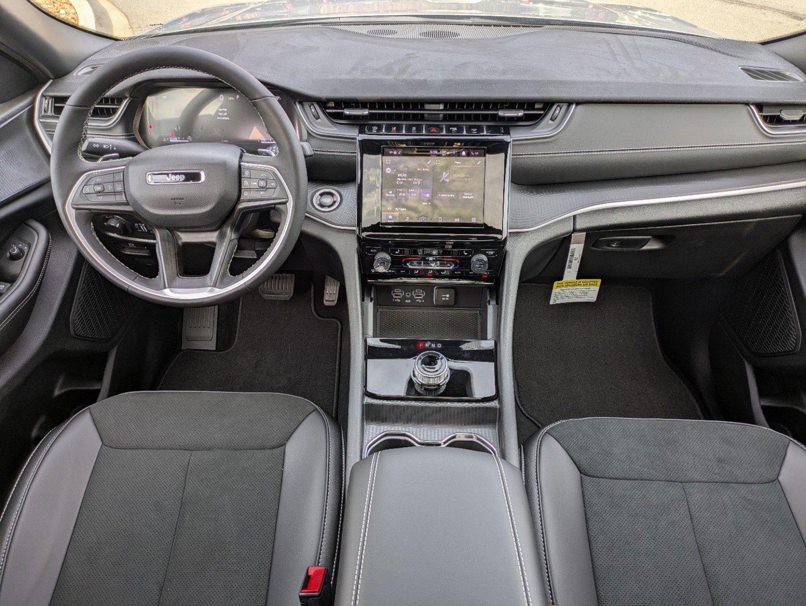 2025 Jeep Grand Cherokee Altitude - Photo 15