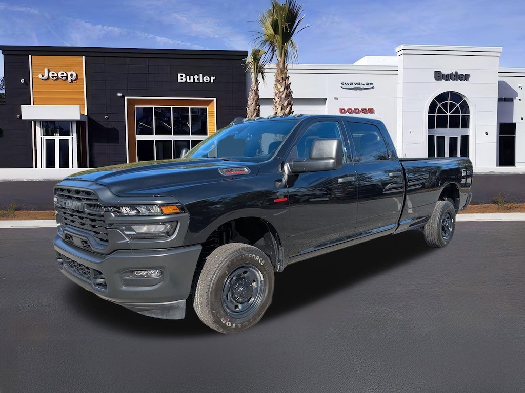New 2026 Ram 2500 TRADESMAN CREW CAB 4X4 8' BOX Pickup