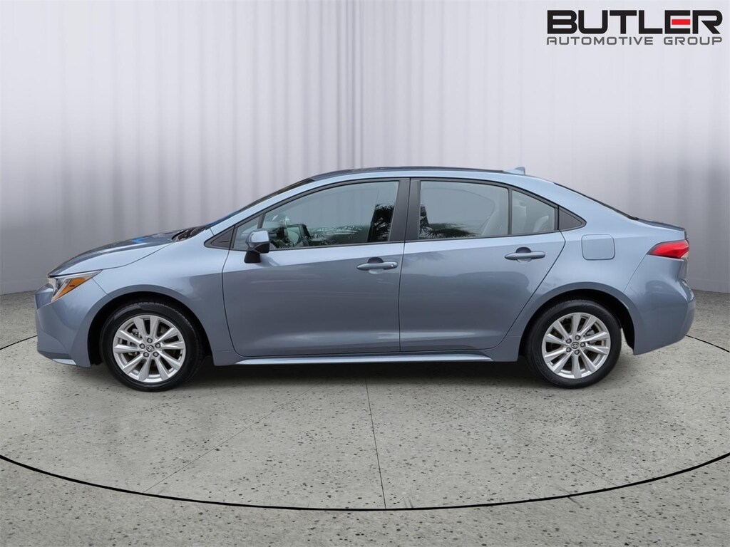 Used 2024 Toyota Corolla LE Car