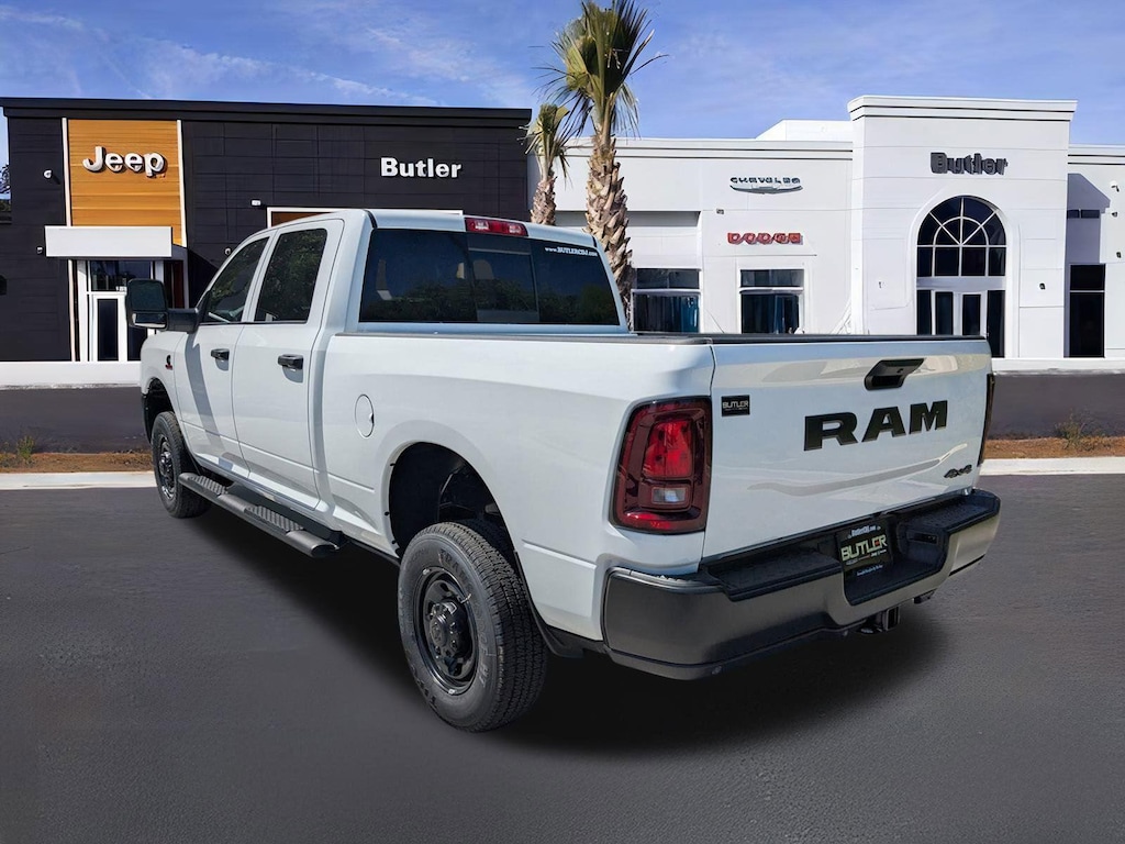 New 2026 Ram 2500 TRADESMAN CREW CAB 4X4 6'4 BOX Pickup