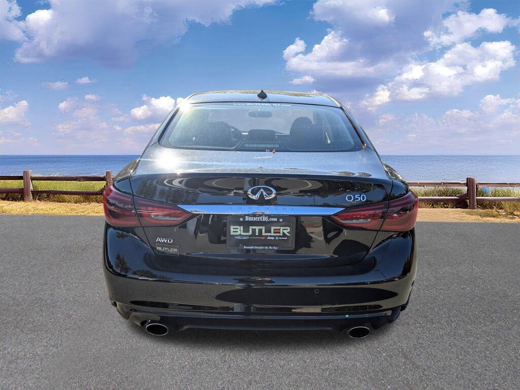 2023 Infiniti Q50 LUXE photo 4