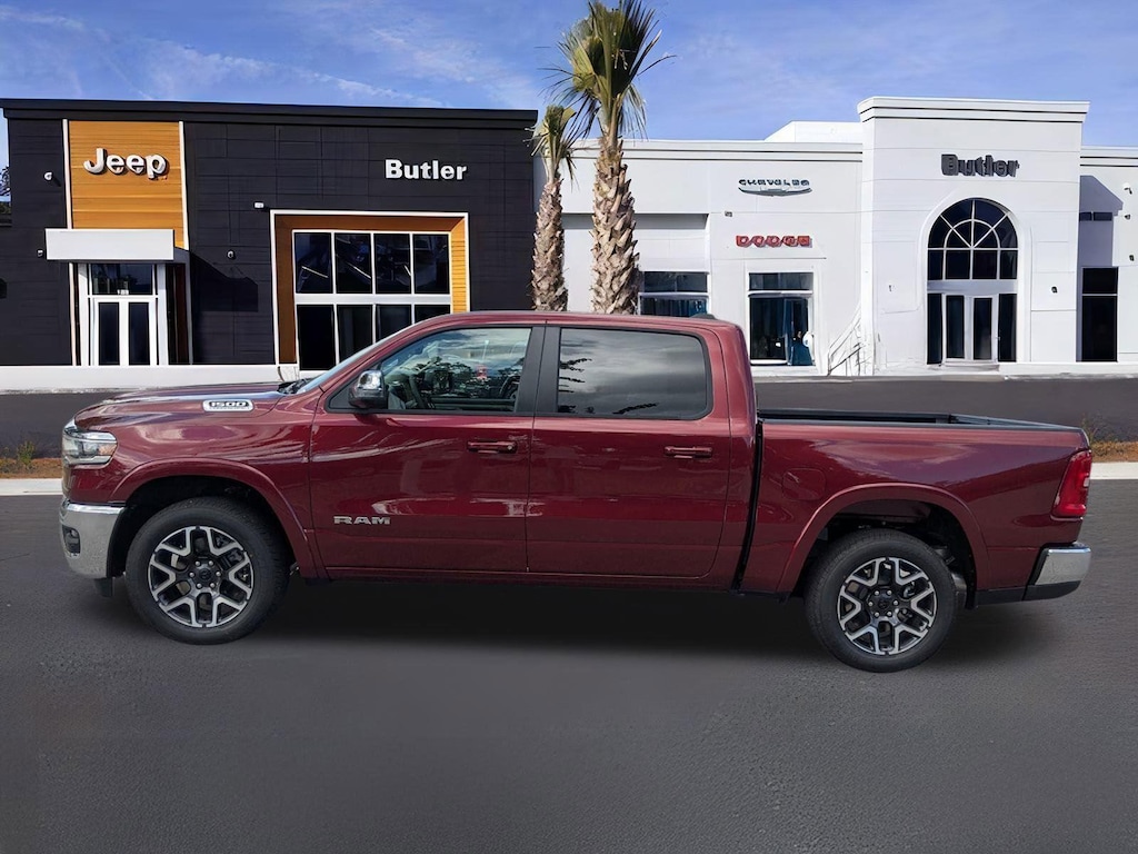 New 2026 Ram 1500 LARAMIE CREW CAB 4X4 5'7 BOX Pickup