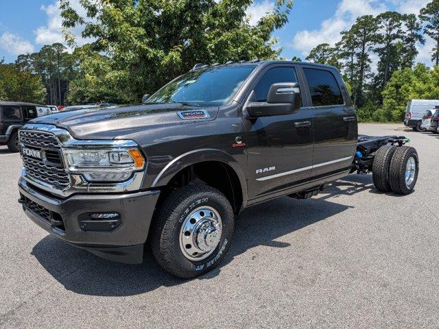 2024 Ram 3500 Limited photo 2