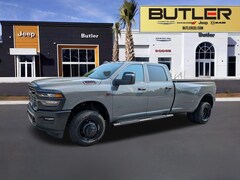 2026 Ram 3500 TRADESMAN CREW CAB 4X4 8' BOX Pickup