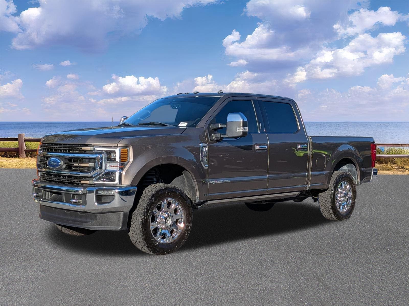 2022 Ford F-350 Super Duty King Ranch's photo