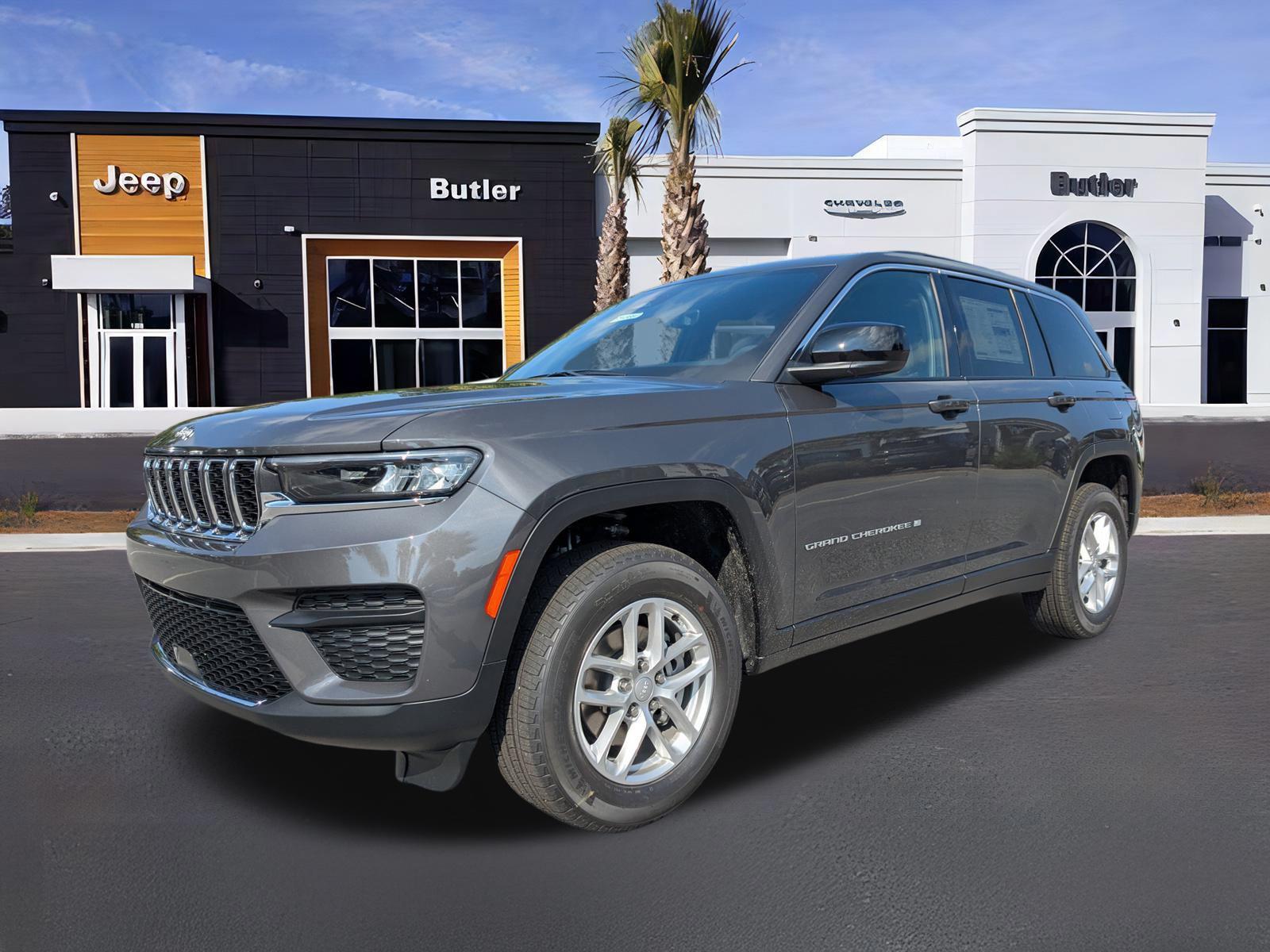 2025 Jeep Grand Cherokee Laredo's photo