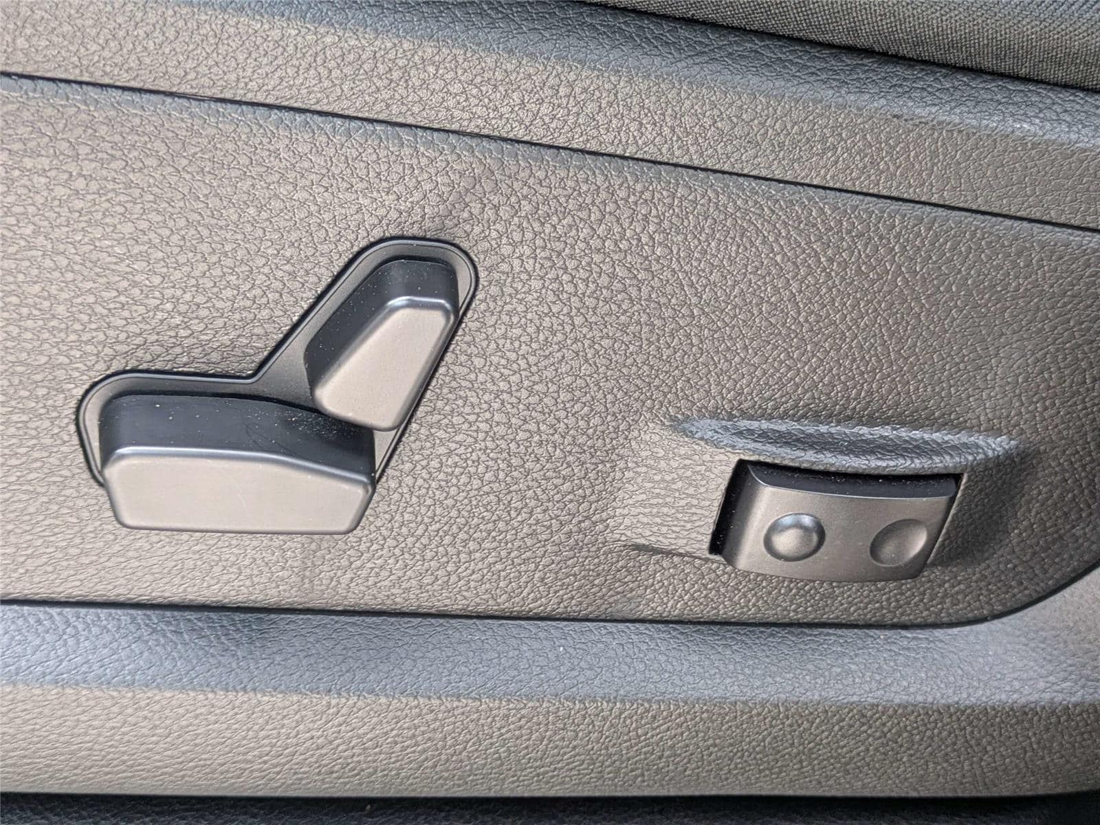 2026 RAM 2500 Laramie - Photo 20