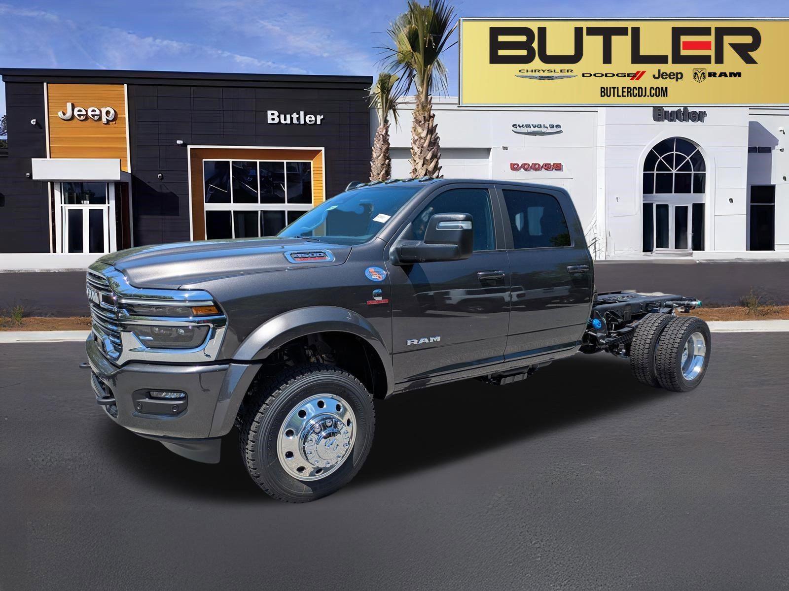 2026 RAM 4500 Big Horn 4X4 Crew Cab DRW 173" WB's photo