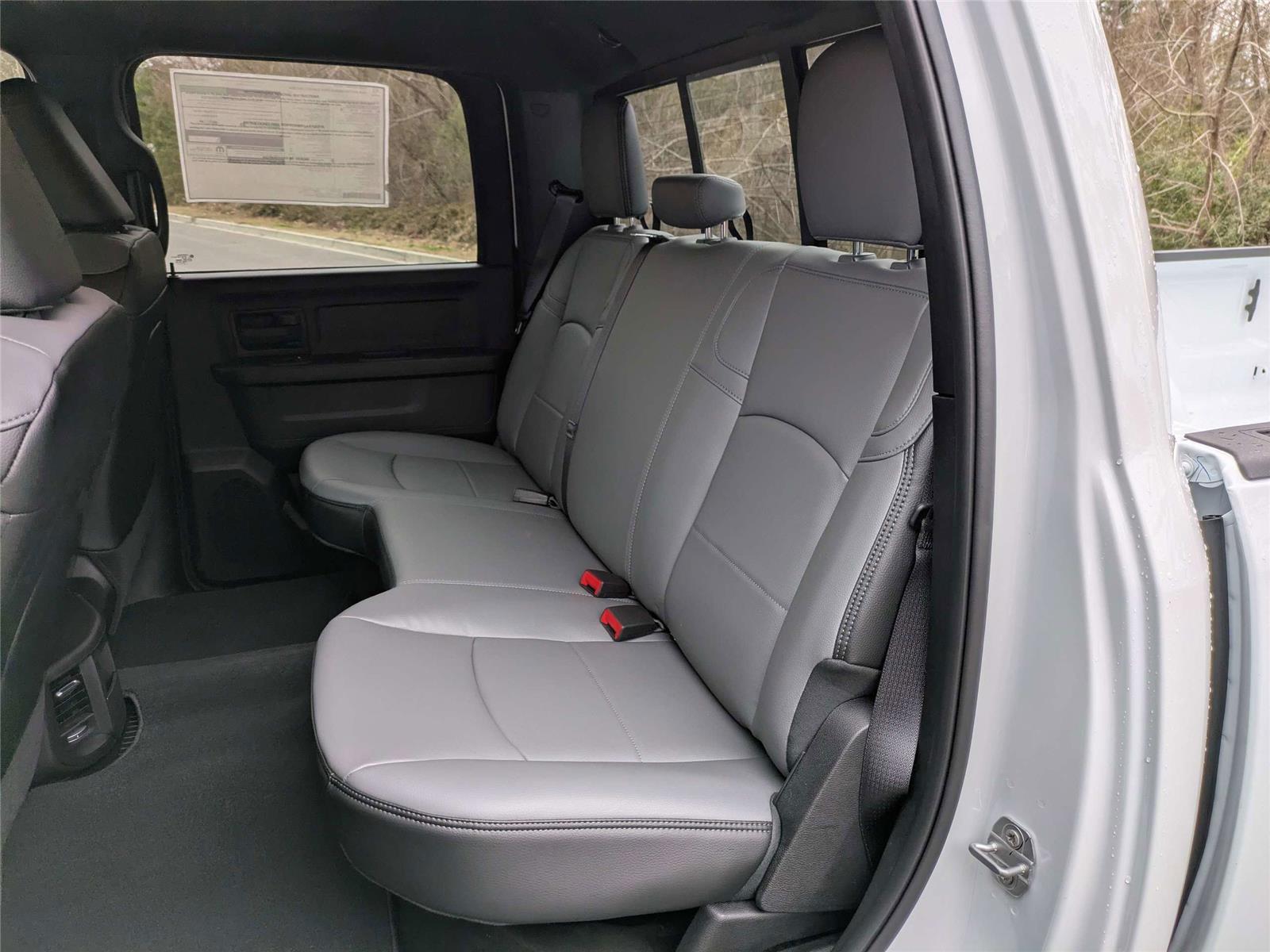 2026 RAM 2500 Tradesman - Photo 14