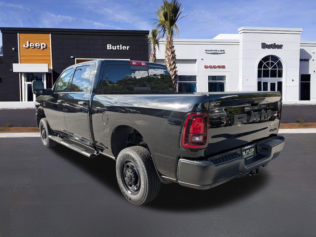 New 2026 Ram 2500 TRADESMAN CREW CAB 4X4 6'4 BOX Pickup