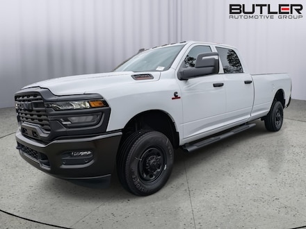 2026 Ram 2500 TRADESMAN CREW CAB 4X4 8' BOX Pickup