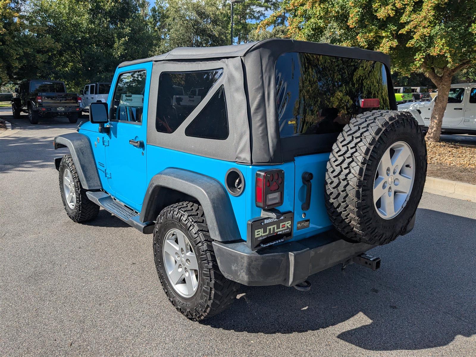 2018 Jeep Wrangler Sport S photo 4