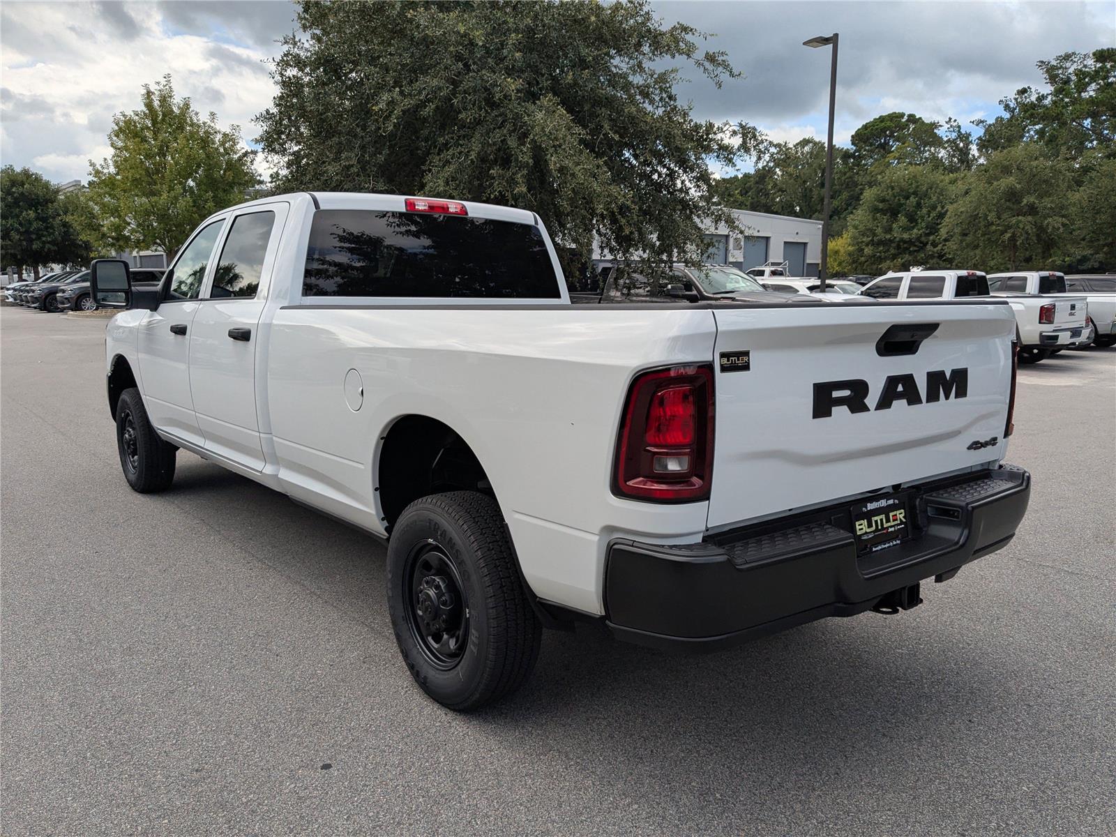 2026 Ram 2500 Tradesman photo 3