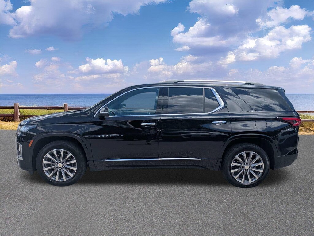 Used 2023 Chevrolet Traverse Premier SUV