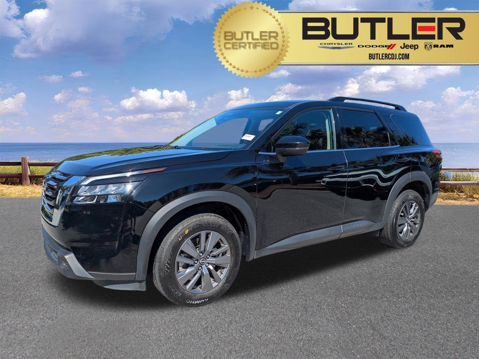 2025 Nissan Pathfinder SV 4WD's photo