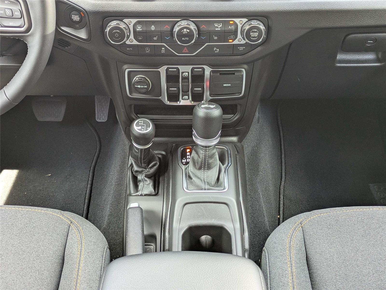 2025 Jeep Wrangler 4-Door Sport S - Photo 19