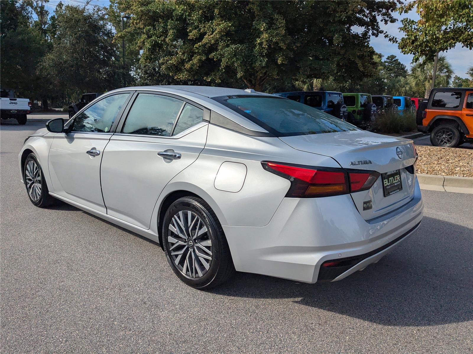 2024 Nissan Altima 2.5 SV photo 3