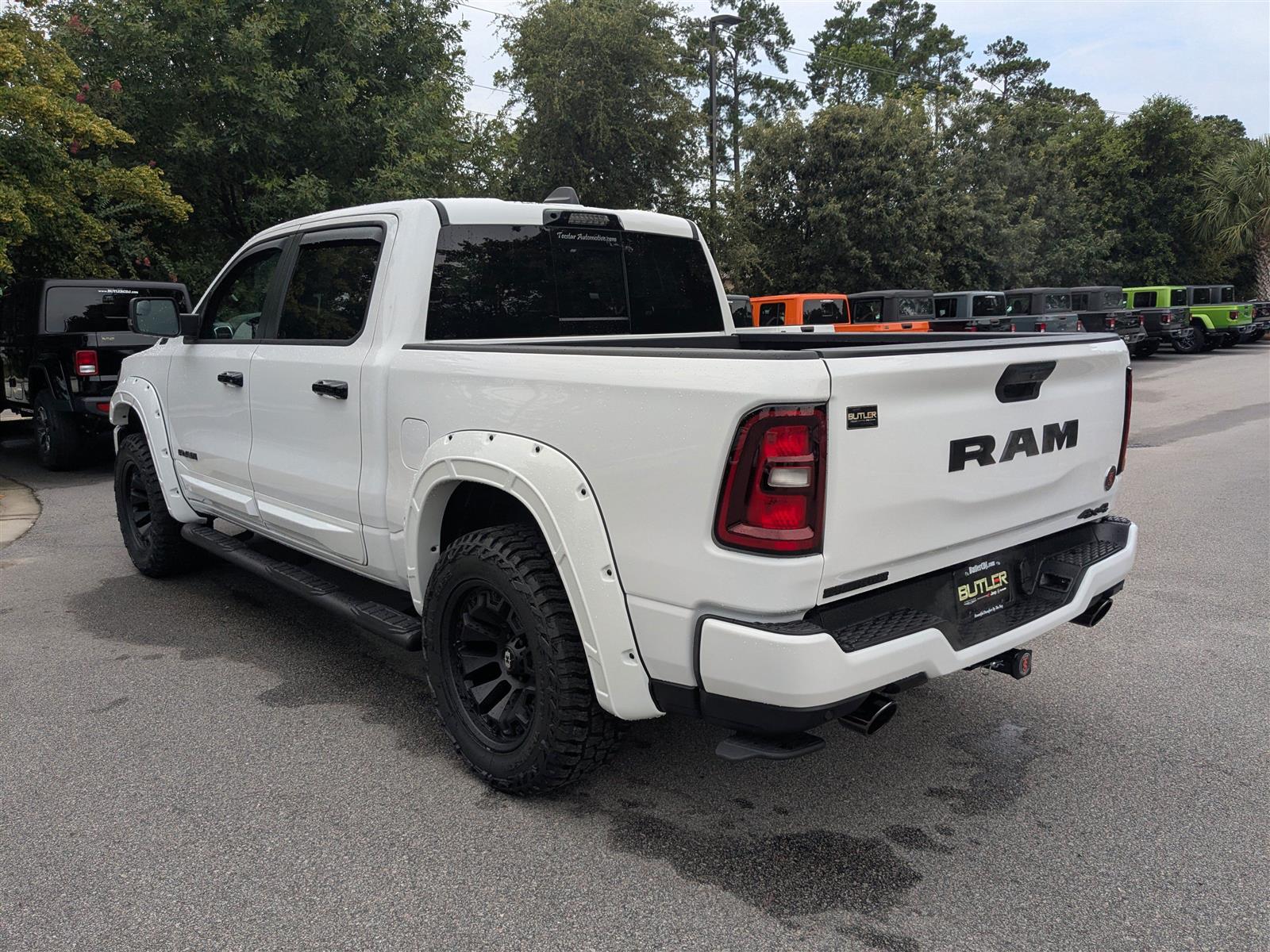 2025 Ram 1500 Big Horn photo 4