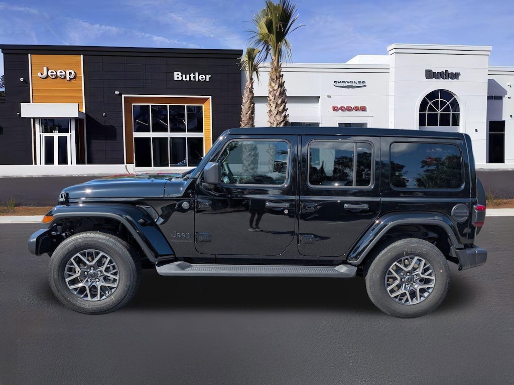 New 2025 Jeep Wrangler 4-DOOR SAHARA Sport Utility