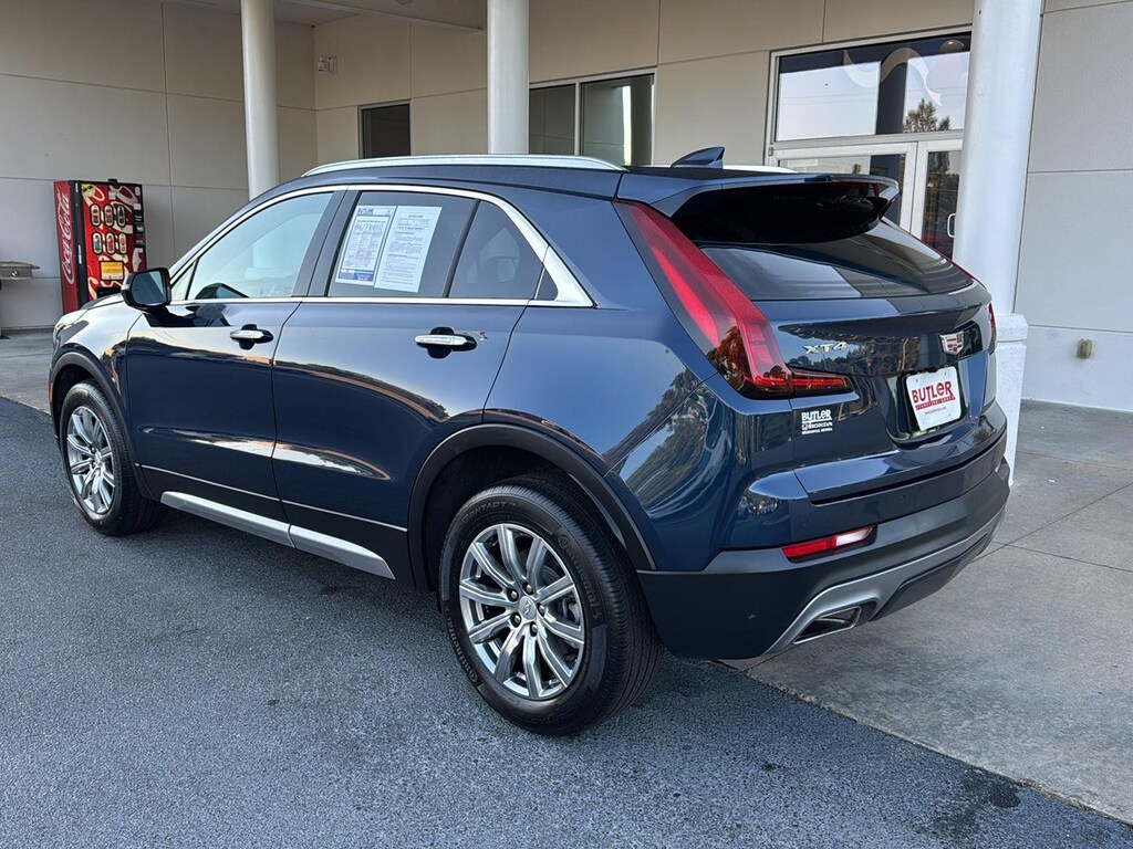 Used 2021 Cadillac XT4 FWD Premium Luxury SUV