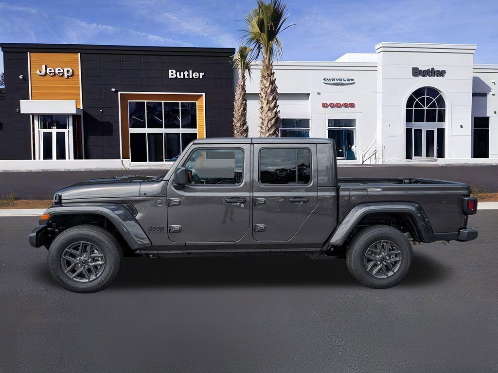 New 2025 Jeep Gladiator SPORT S 4X4 Pickup