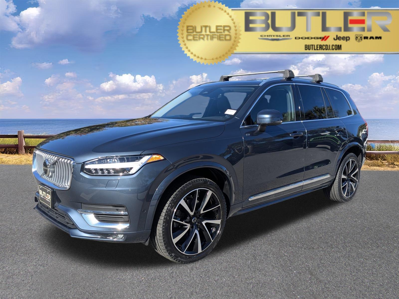 2023 Volvo XC90 Plus's photo