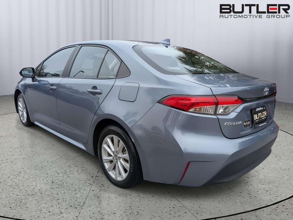 Used 2024 Toyota Corolla LE Car