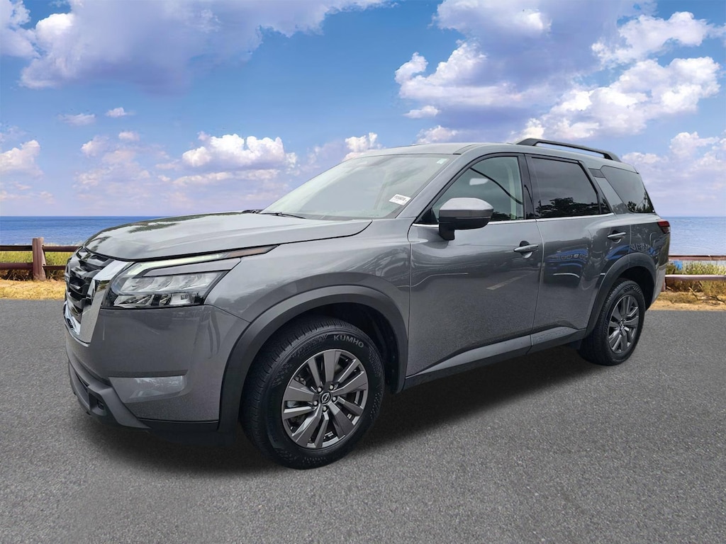 Used 2025 Nissan Pathfinder SV SUV