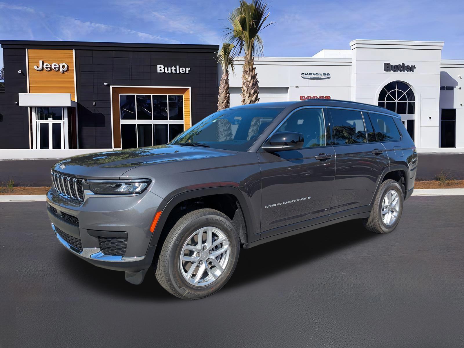 2025 Jeep Grand Cherokee L Laredo's photo