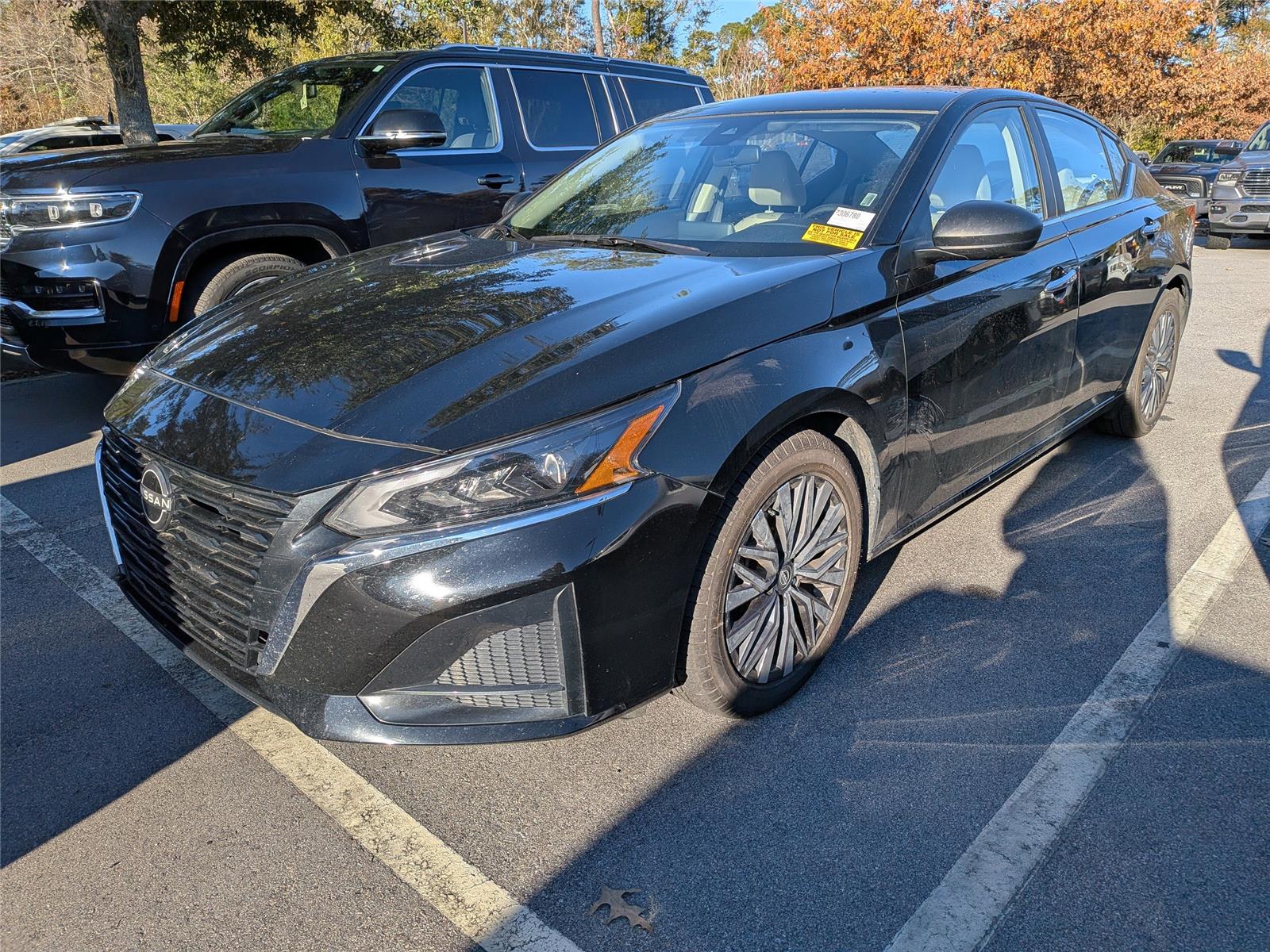 2025 Nissan Altima SV's photo