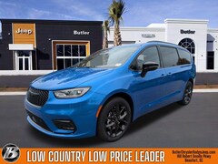 2026 Chrysler Pacifica SELECT Passenger Van