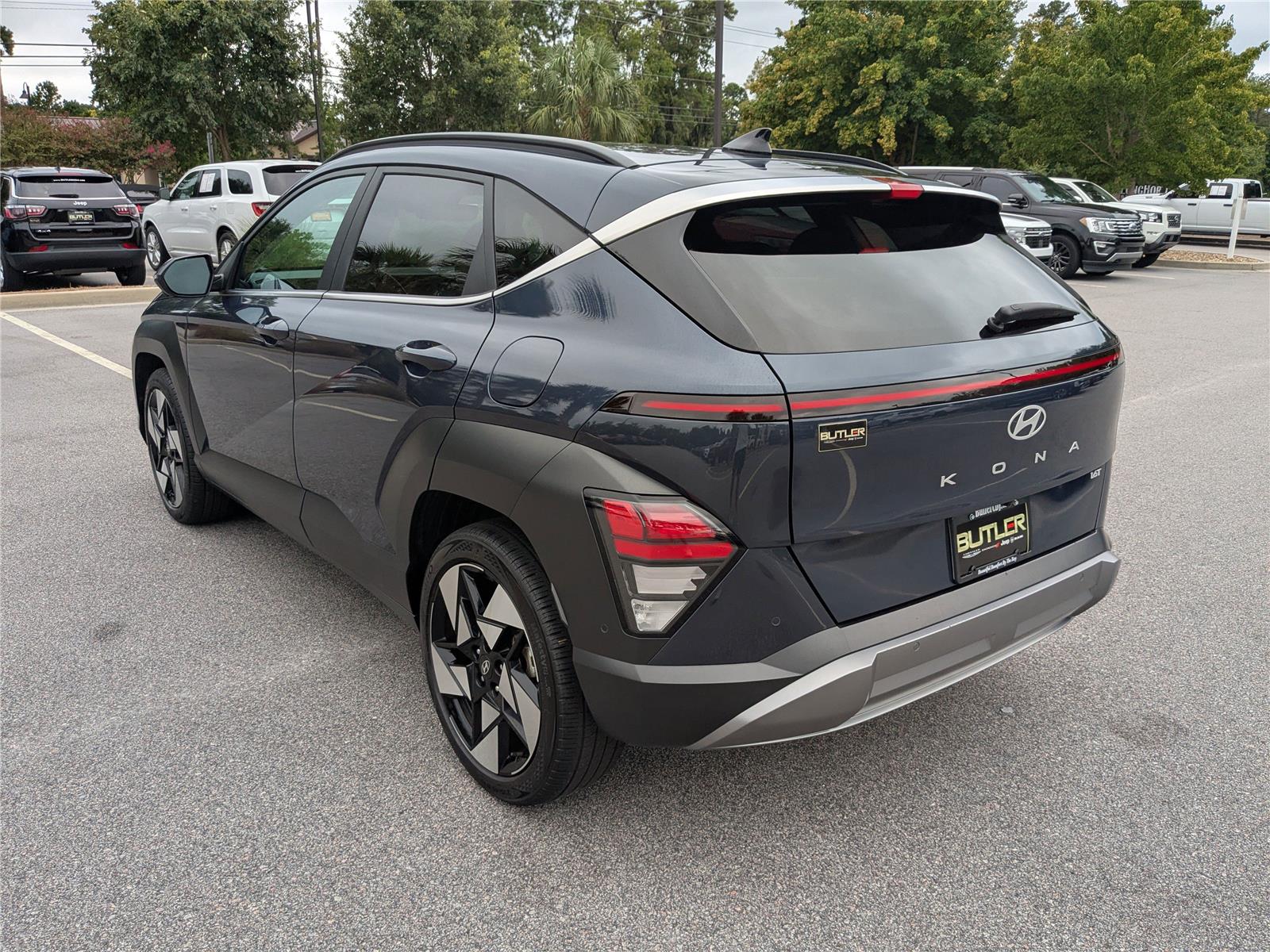 2024 Hyundai Kona Limited photo 2