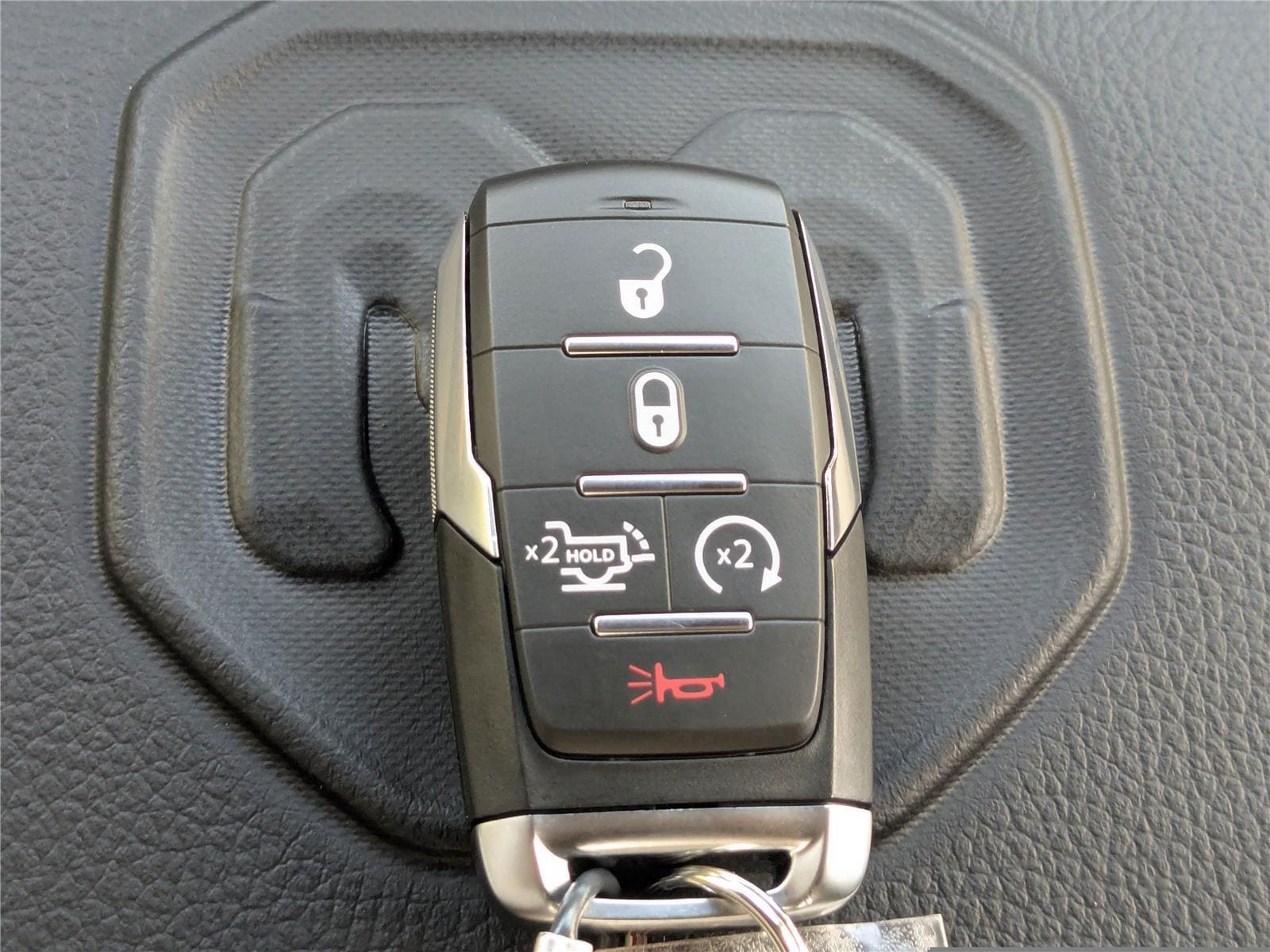 2026 RAM 2500 Laramie - Photo 31