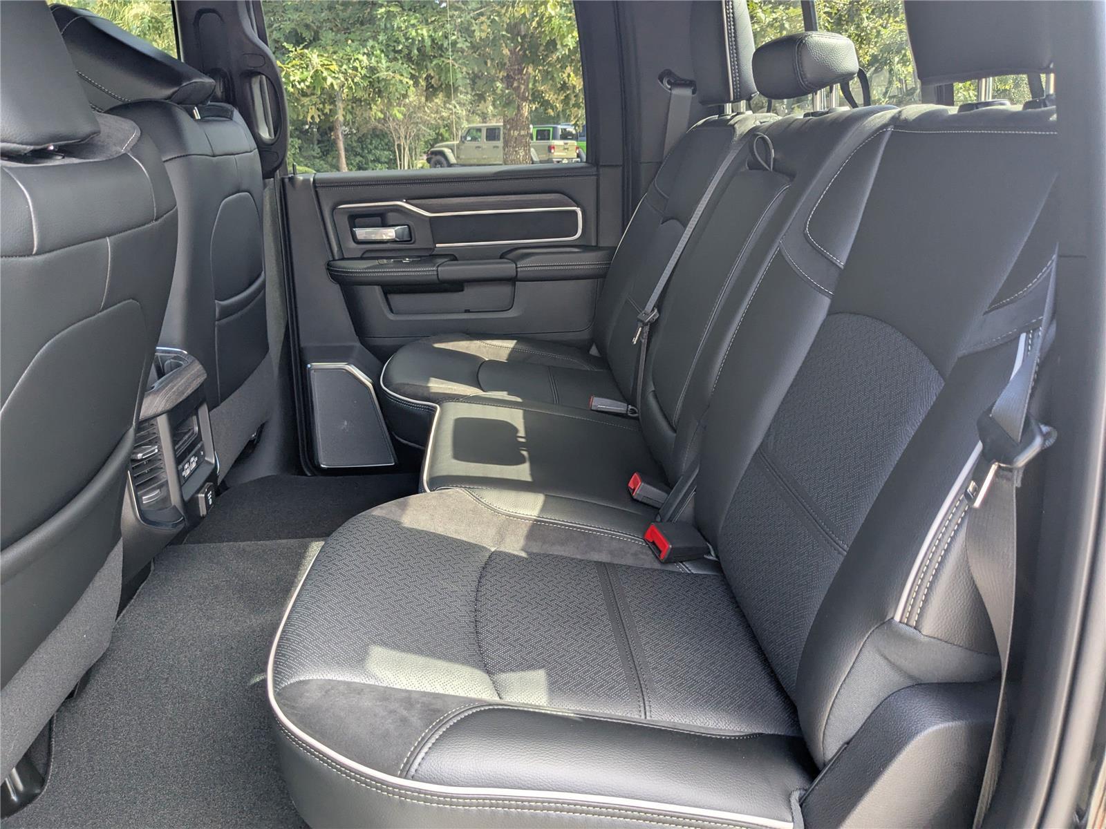 2026 RAM 2500 Laramie - Photo 14