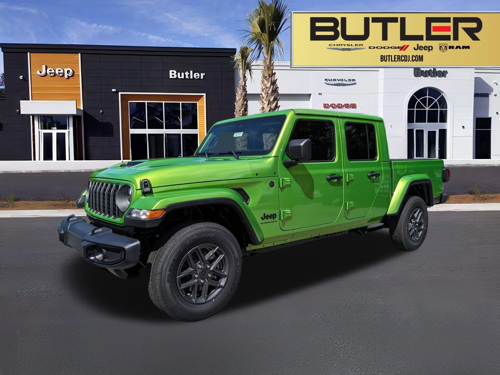 2025 Jeep Gladiator Sport S's photo
